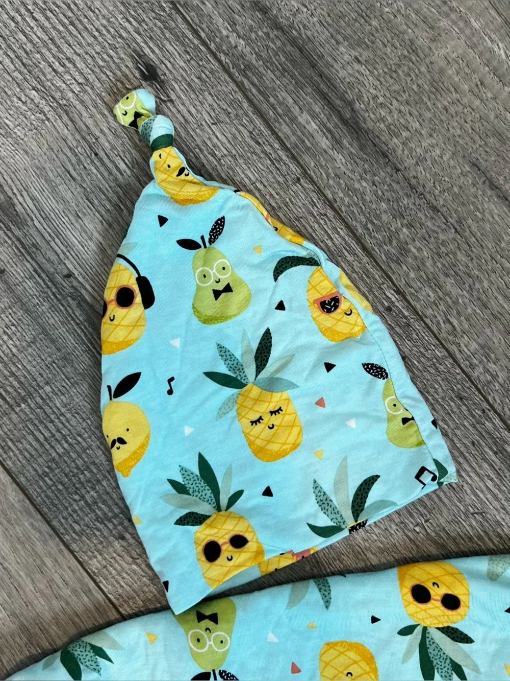 Little Sleepies Pineapples Bamboo Swaddle & Knotted Hat Set